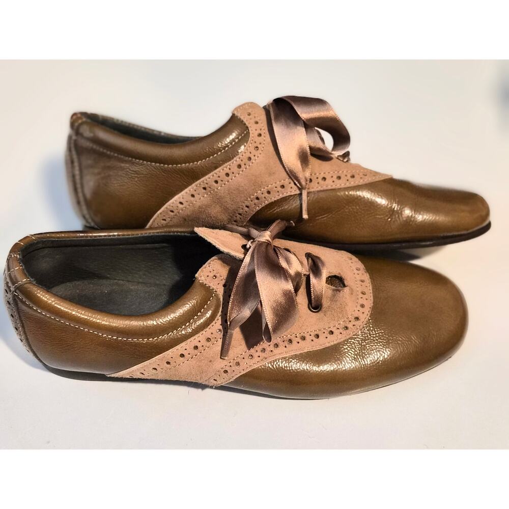 Caminos Landos Spain Olive Brown Suede Oxford Ribbon Flats 37